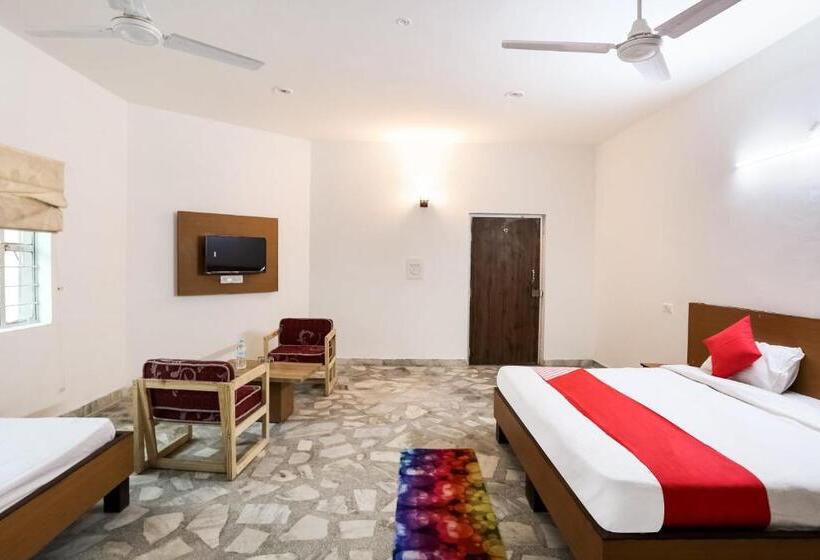 Hotel Oyo 61617 Dev Sukhdev Palace