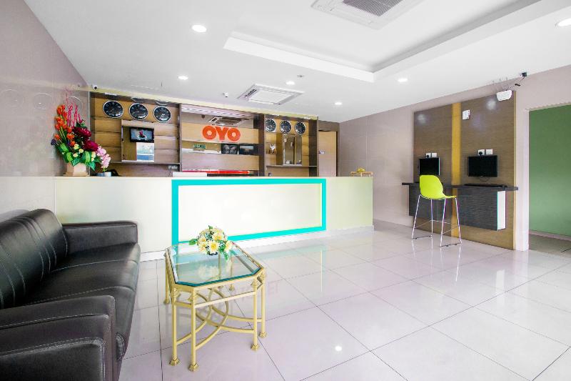 هتل Oyo 89842  22, Northport