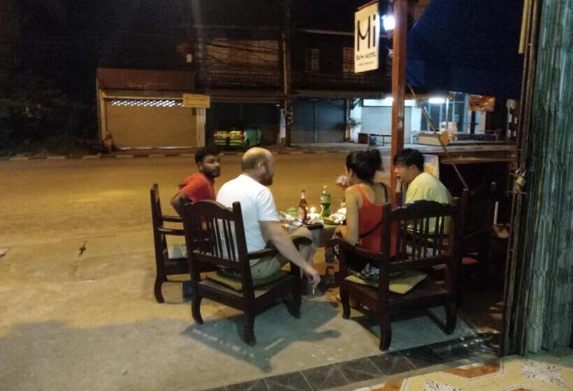 Bami Hostel
