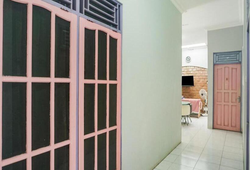 هتل Oyo 2872 Garuda Guest House