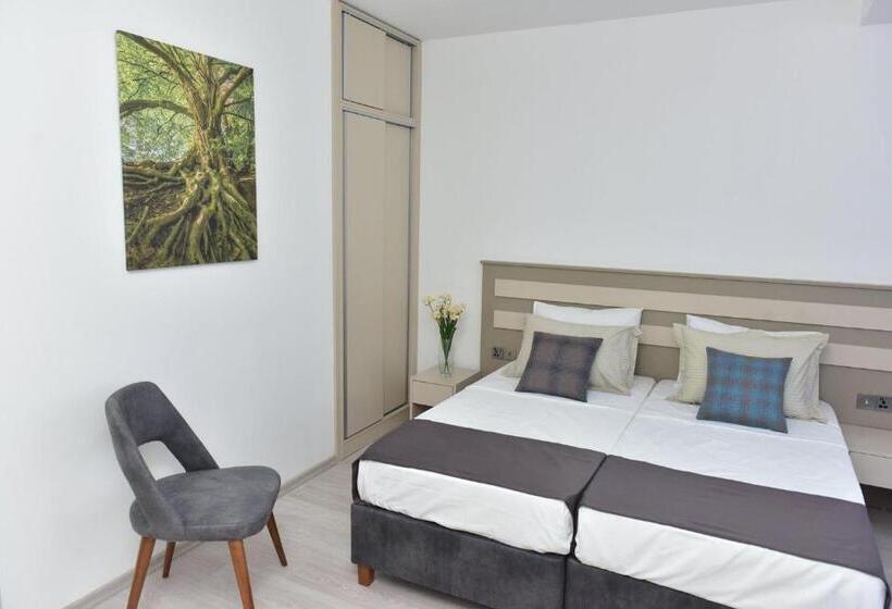 Alya Rooms