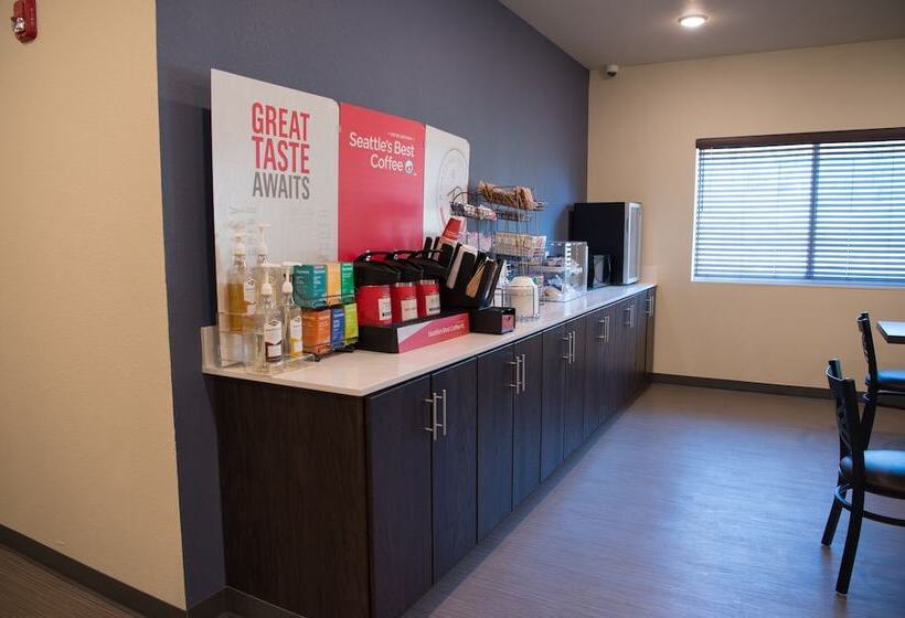 فندق Cobblestone Inn & Suites  Forest City