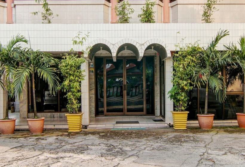 هتل Spot On 2690  Tampan