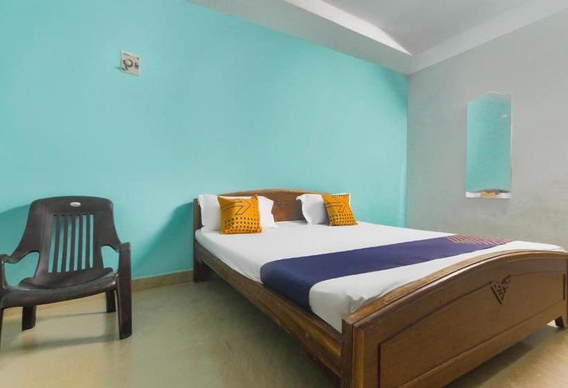 בית מלון כפרי Spot On Raahila Mansion