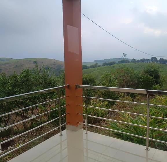 فندق Ceecee Grand Resort