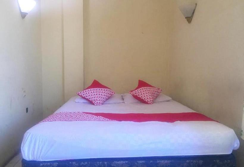 هتل Oyo 2568 Orion