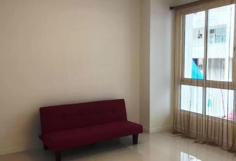 בית מלון כפרי Island Hostel