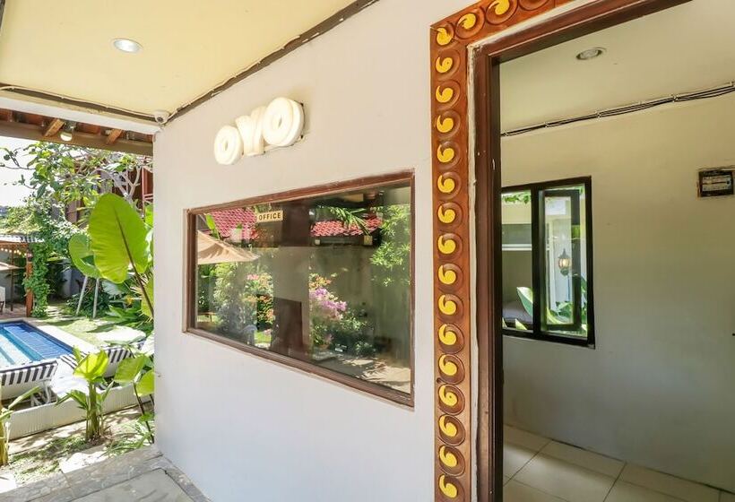 هتل Reddoorz At Villa Krisna Balangan Beach