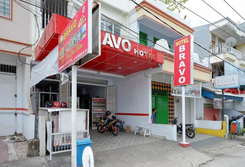 Reddoorz @ Hotel Bravo Pantai Kamali Bau Bau