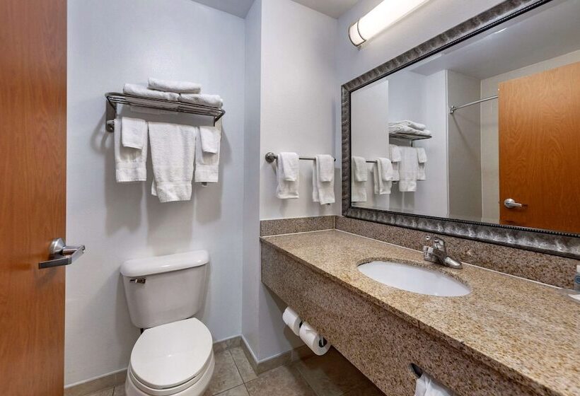 호텔 Comfort Inn & Suites Shawnee North Near I40