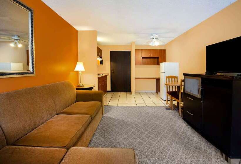 酒店 Days Inn & Suites By Wyndham Stevens Point