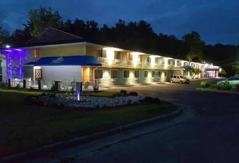 酒店 Days Inn & Suites By Wyndham Stevens Point