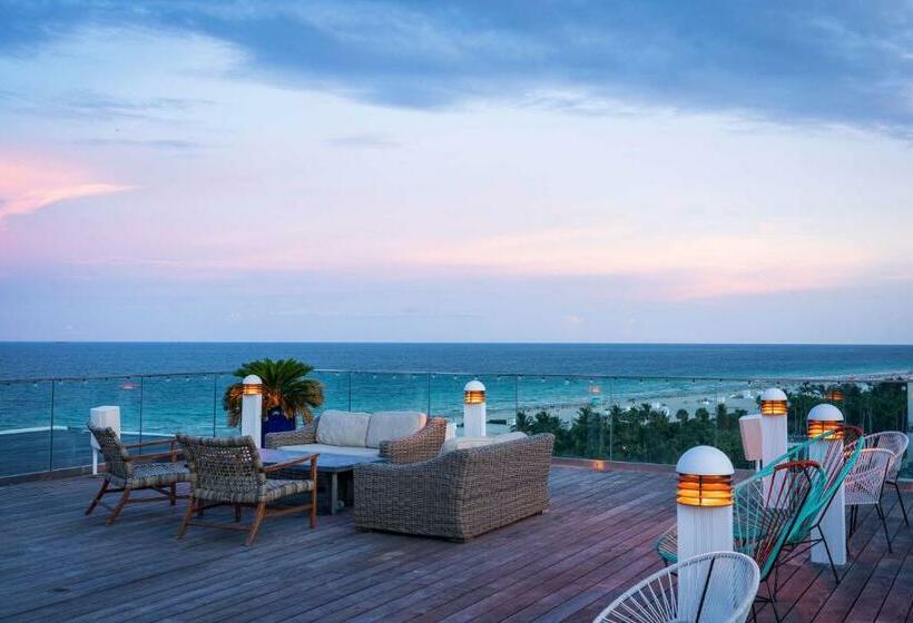 ホテル Nautilus Sonesta Miami Beach