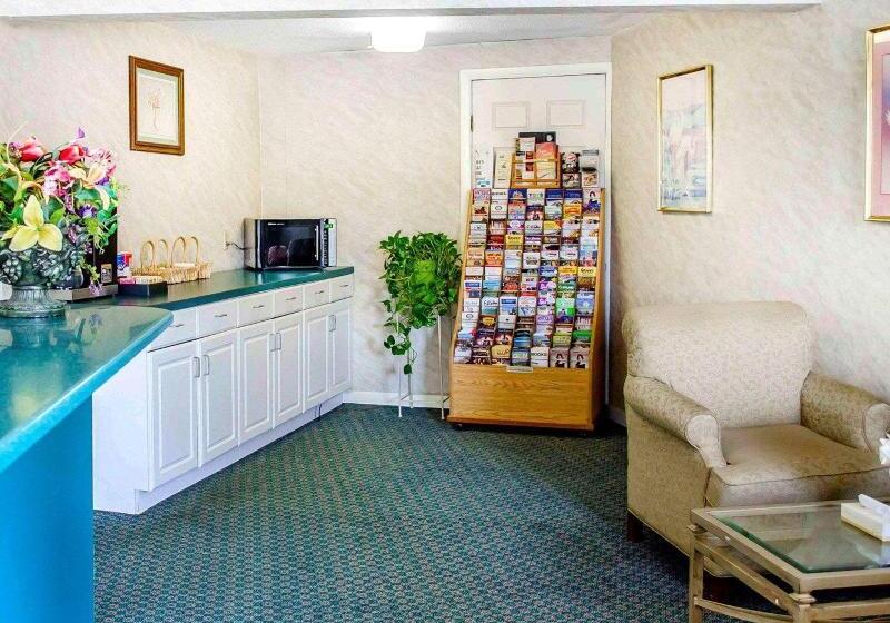 호텔 Rodeway Inn