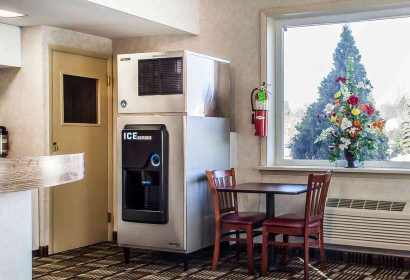 هتل Rodeway Inn State College  Near University