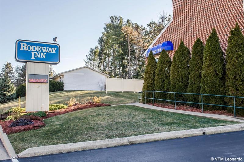 هتل Rodeway Inn State College  Near University