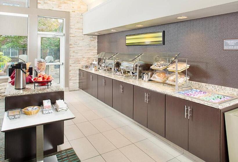 Residence Inn By Marriott Detroit Livonia