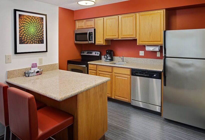 Residence Inn Detroit Troy/madison Heights