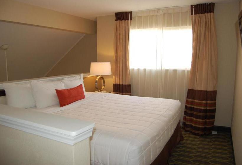 דירת נופש Hawthorn Suites By Wyndham Indianapolis North