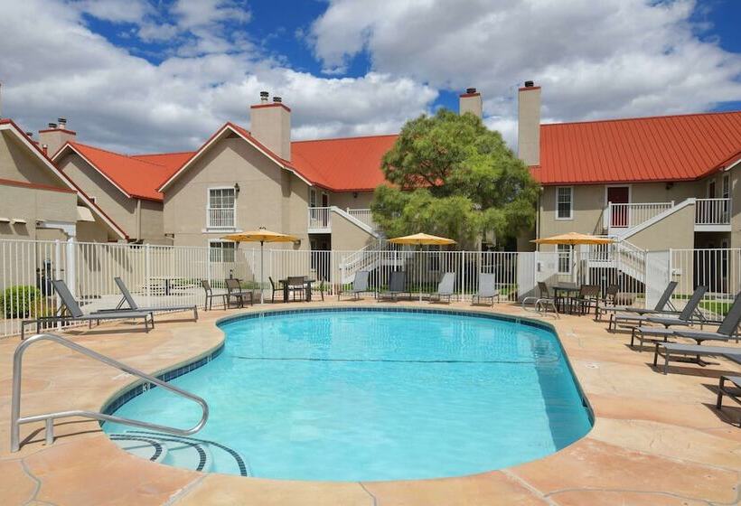 اقامتگاه Sonesta Es Suites Albuquerque