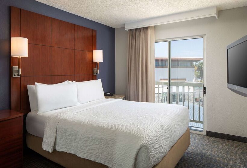 اقامتگاه Sonesta Es Suites Carmel Mountain  San Diego