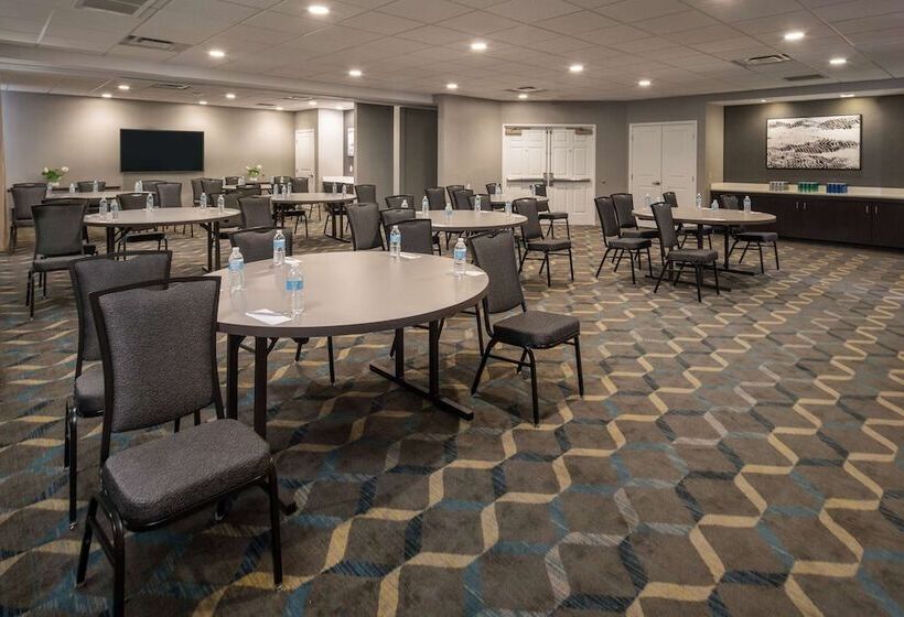 住所  Sonesta Es Suites Fairfax Fair Lakes