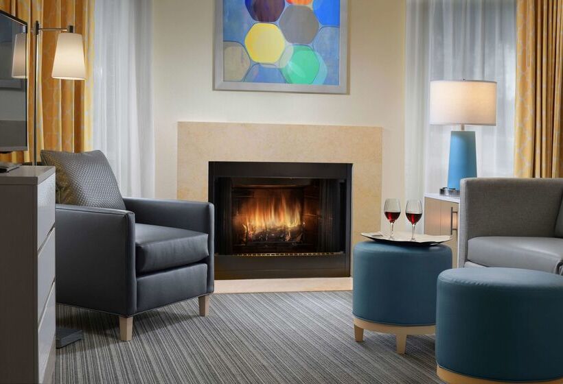 اقامتگاه Sonesta Es Suites Montgomery