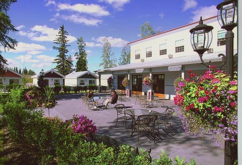 River S Edge Resort