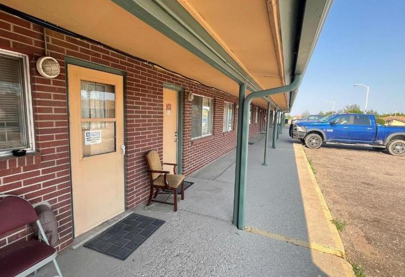 Round Up Motel