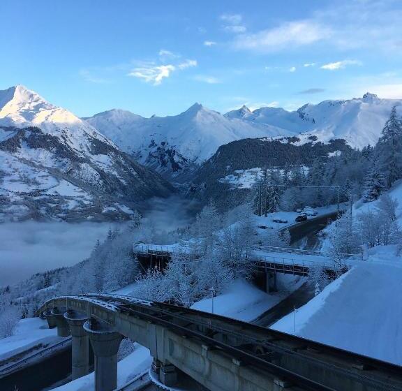 تختخواب و صبحانه Montagn'arcs