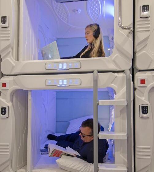 هتل کپسول Capsule Hostels Tallinn
