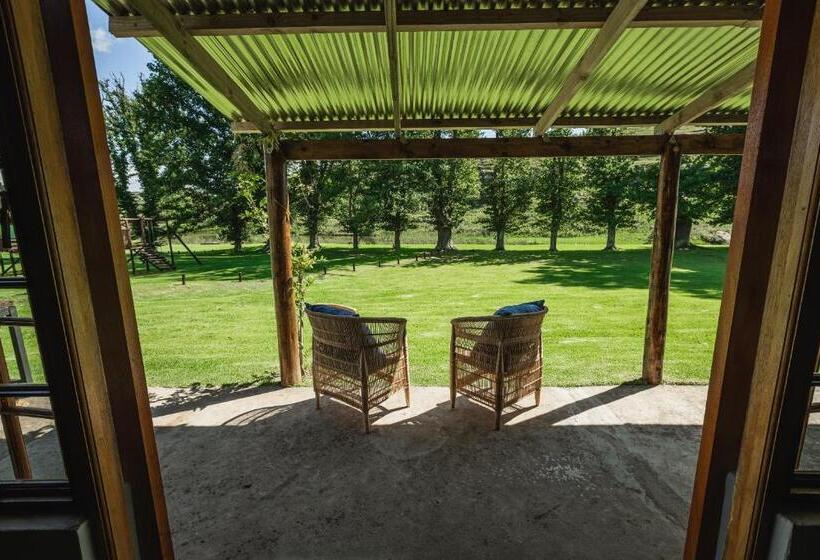 בית מלון כפרי Penwarn Farm Lodge
