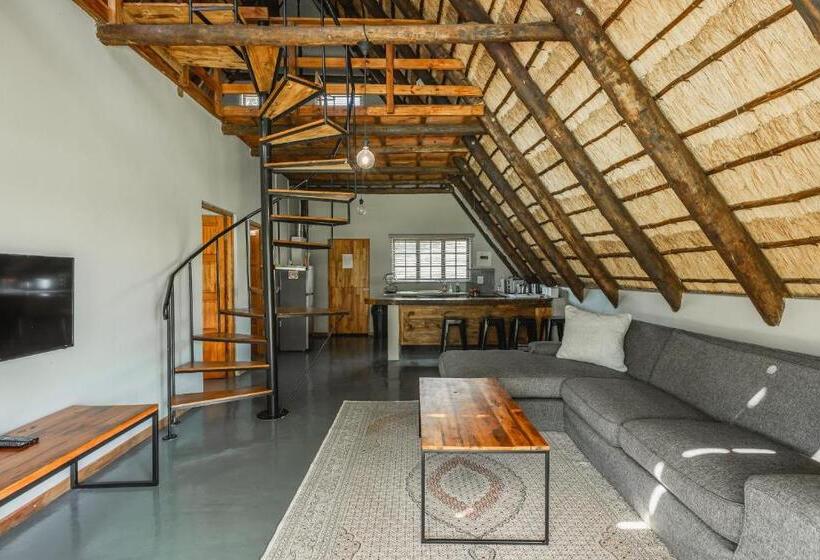 בית מלון כפרי Penwarn Farm Lodge