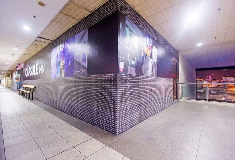 בית מלון כפרי Spot On 89726 Capsule Inn