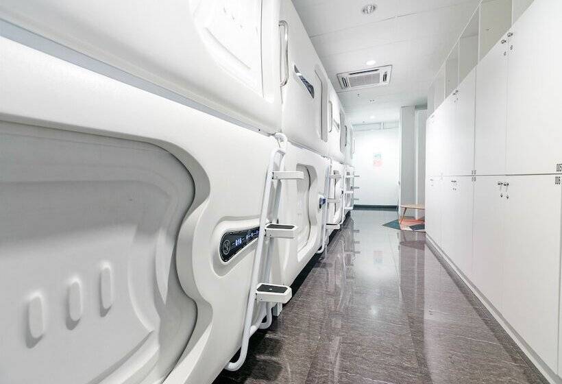 בית מלון כפרי Spot On 89726 Capsule Inn