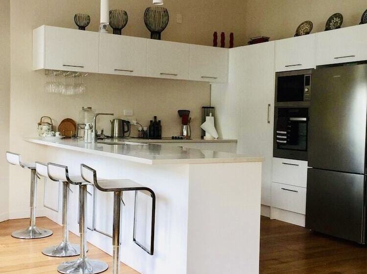 בית מלון כפרי Studios Hawkes Bay