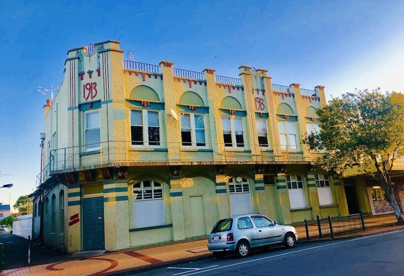 בית מלון כפרי Studios Hawkes Bay