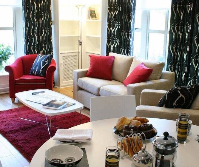 بنسيون Brennan Court Guest Accommodation