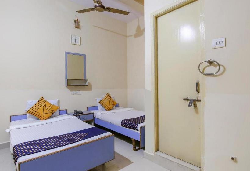 Отель Spot On 68002 Kasthabhanjan Guest House