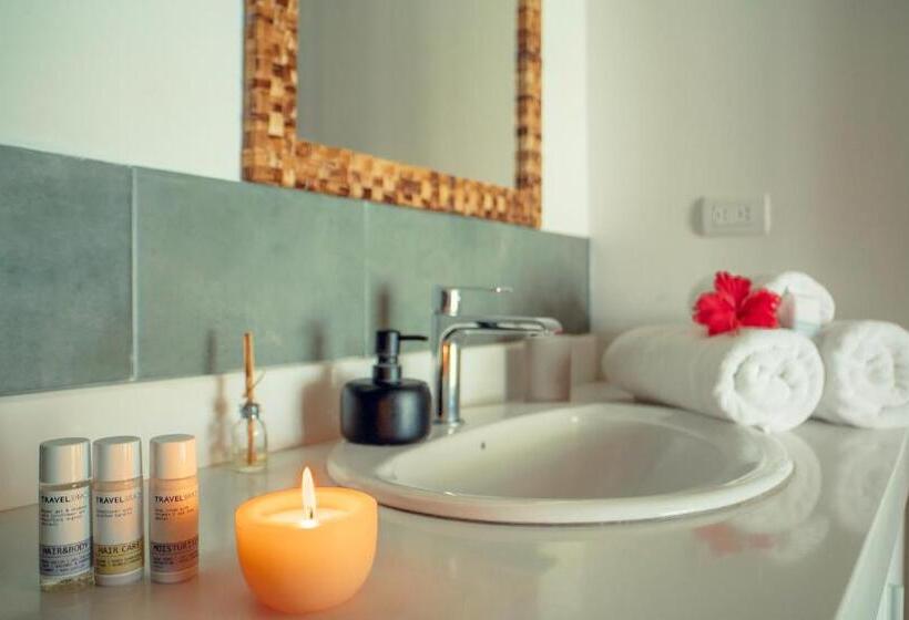 تختخواب و صبحانه Vikara