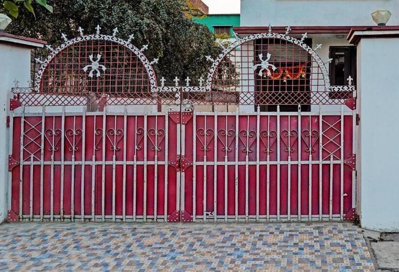 بنسيون Oyo Home 60571 Picturesque Stay Dehradun