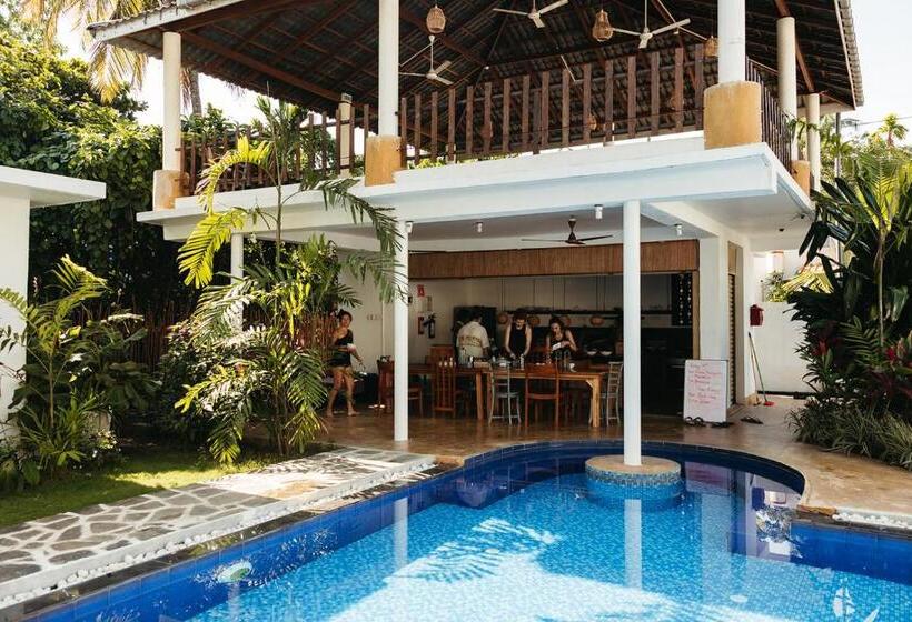 Отель Venus Villa