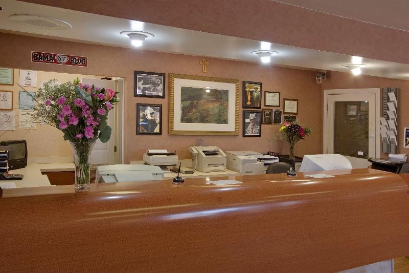 هتل Americas Best Value Inn Tuscaloosa