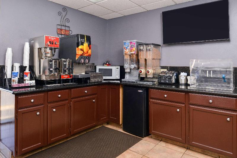 בית מלון כפרי Americas Best Value Inn West Monroe