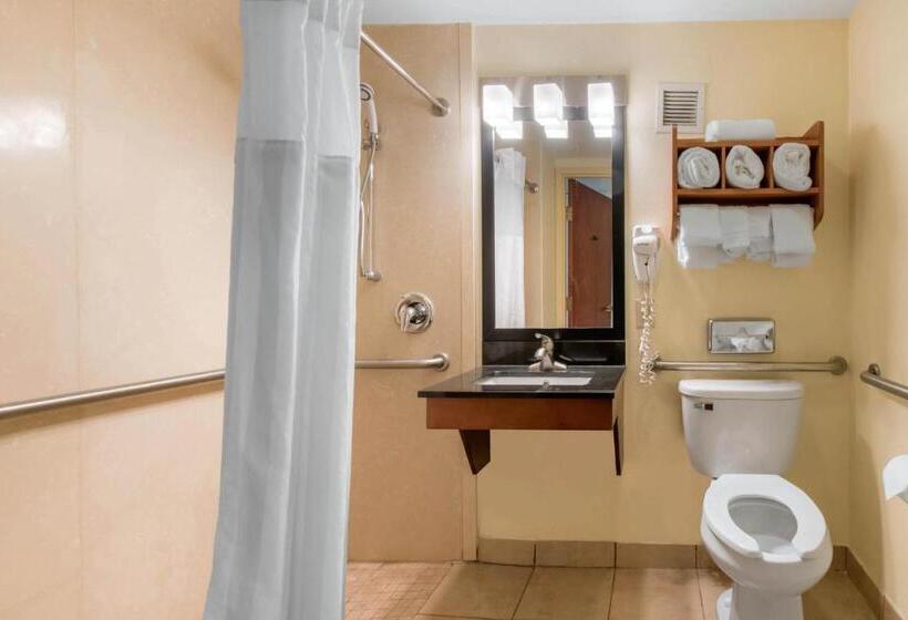 Clarion Hotel & Suites University Shippensburg