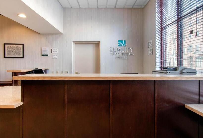 Clarion Hotel & Suites University Shippensburg