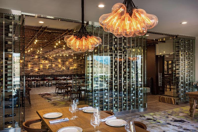 فندق Doubletree By Hilton Pomona