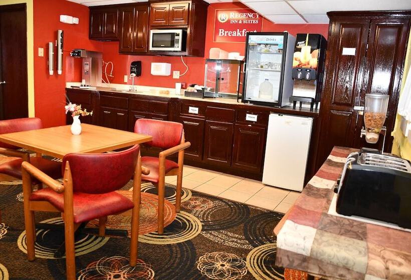 호텔 Regency Inn & Suites Faribault