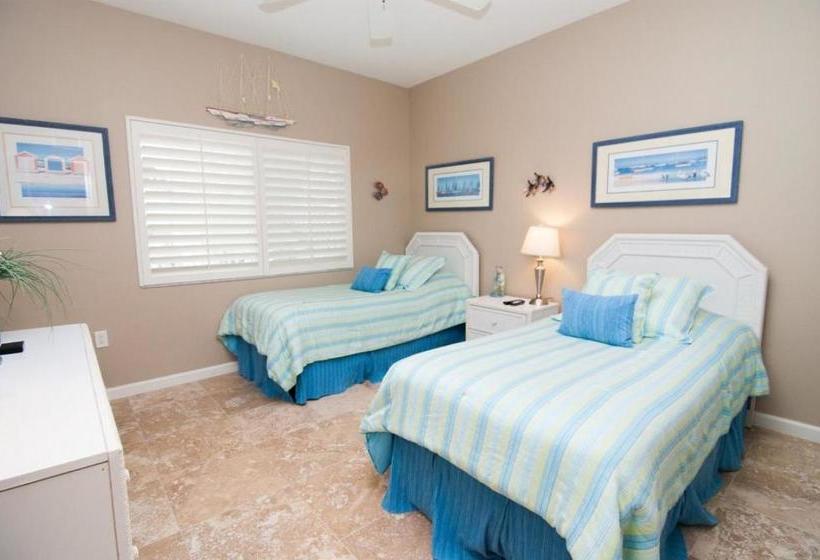 Shell Island Beach Club #7b