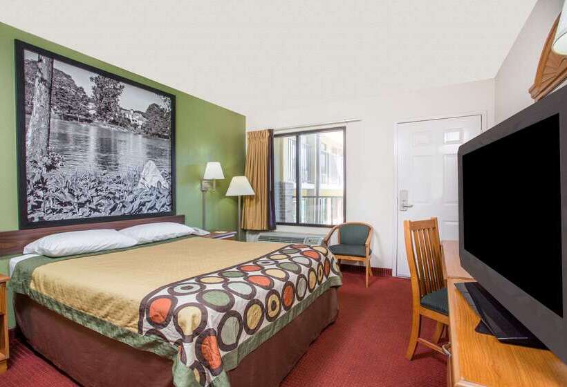 فندق Super 8 By Wyndham Lavonia